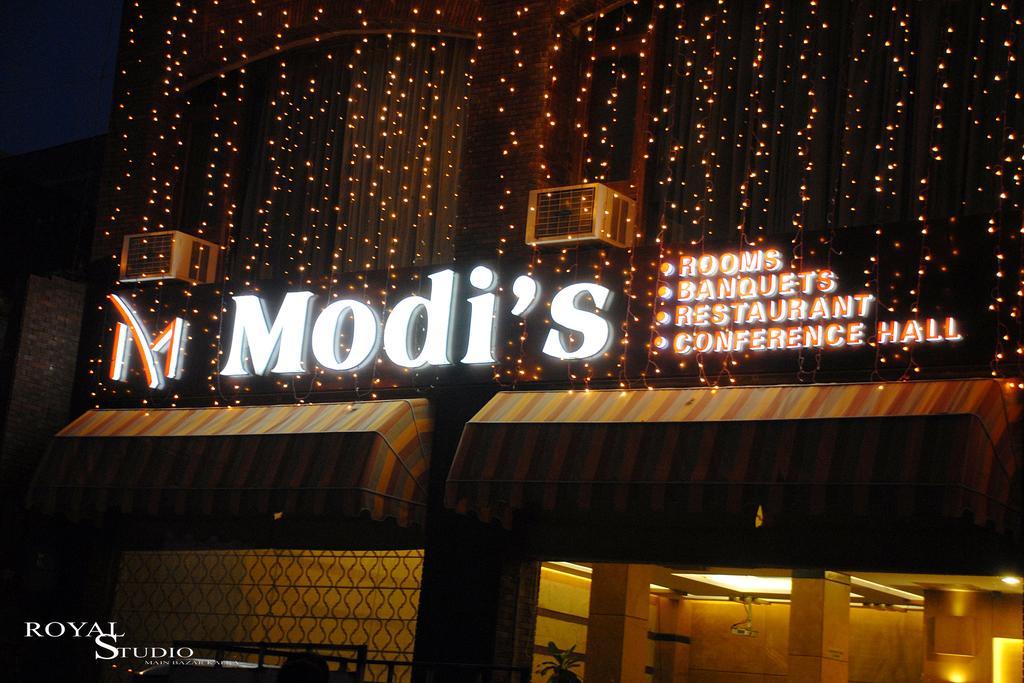 Modi Hotel & Resorts Pinjaur Exterior foto